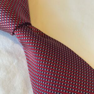 Brooks Brothers Burgundy Silk Necktie with Navy & White Highlights